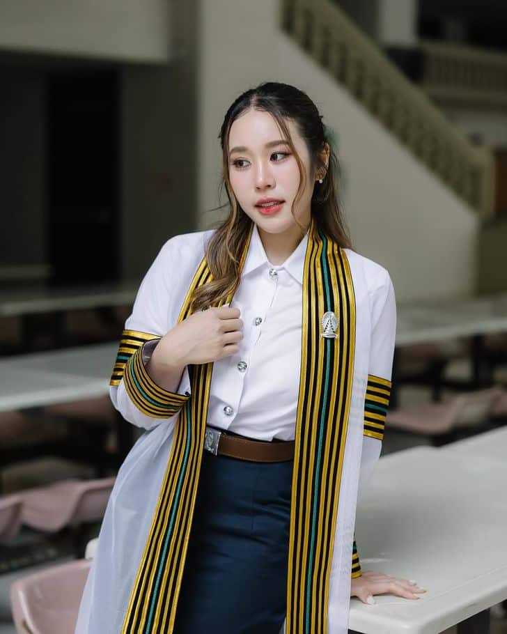 ดรามา หมอมุกกินเค้ก ชาวเน็ตขุดฉ่ำ ร้านเสียหายหนัก