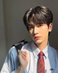 Zhang Ling He ดาวรุ่งจีนสุดฮอต เสน่ห์อบอุ่น เข้าถึงง่ายจนแฟน ๆ หลงรัก